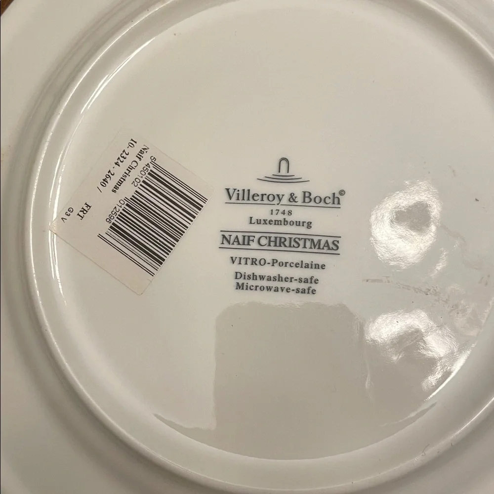Villeroy & Boch Naif Christmas Plate - Picture 3 of 4
